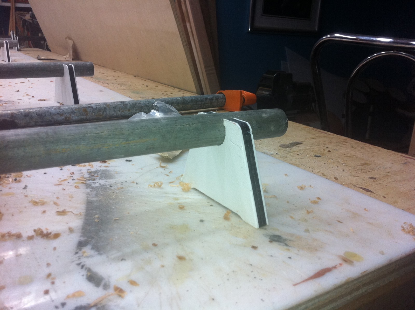 Wood gluing bar clamp stands